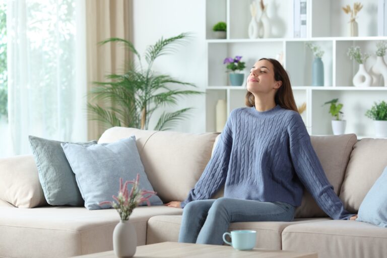 14 Calm Keeping Habits for Weeks When Everything Feels Too Loud