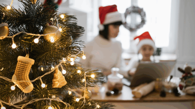 10 Vintage Christmas Ornaments That Collectors Hunt For