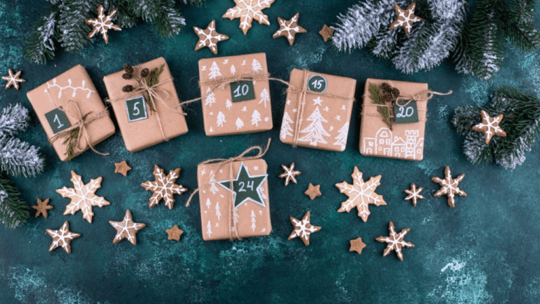 9 Retro Advent Calendars Collectors Hunt For