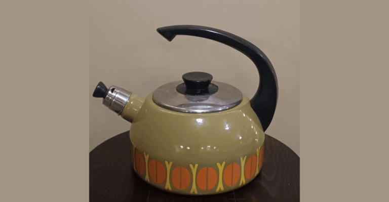 15 Retro Kitchen Tools That Make Cute and Useful Gifts