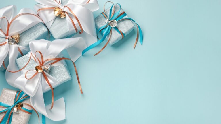 8 Thoughtful Gift Wrapping Ideas for a Personal Touch This Season