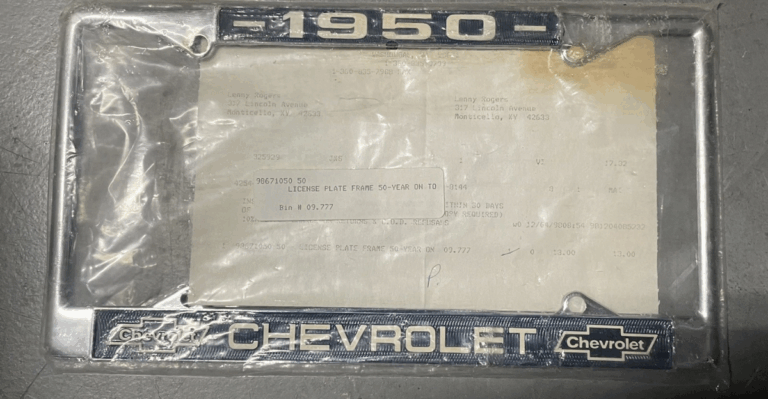 12 Vintage License Plate Frames People Actually Collect