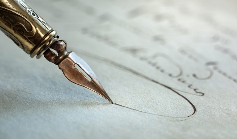 13 Best Places To Find Fountain Pens Without Cracked Feeds