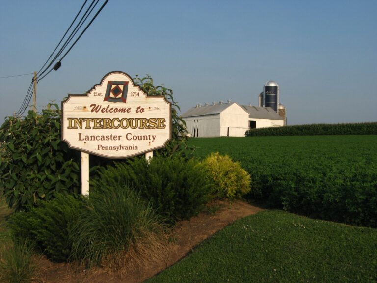 12 Amish Country Stops for Quilt Shops and Buggy Tours