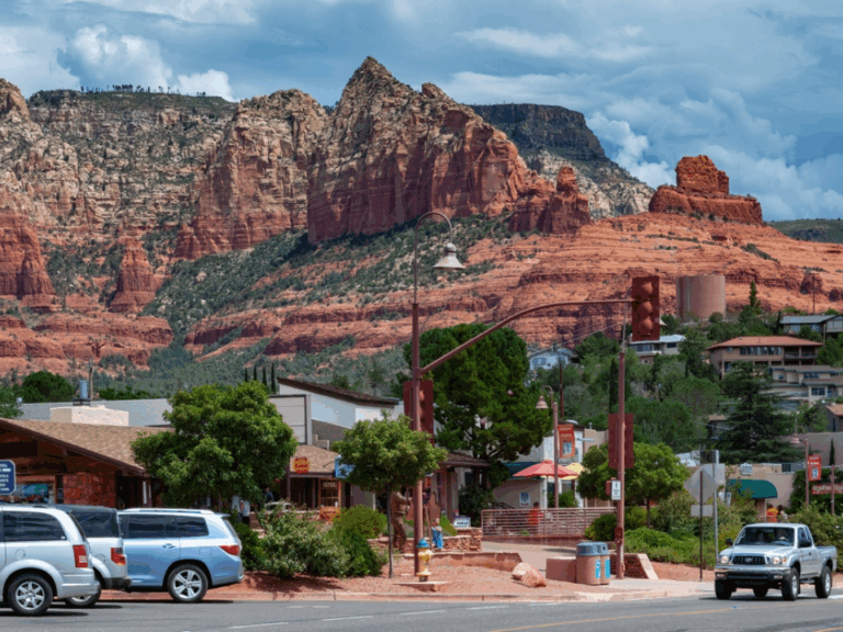 14 Desert Towns Where Patios, Red Rock Walks, and Blue Skies Line Up in March