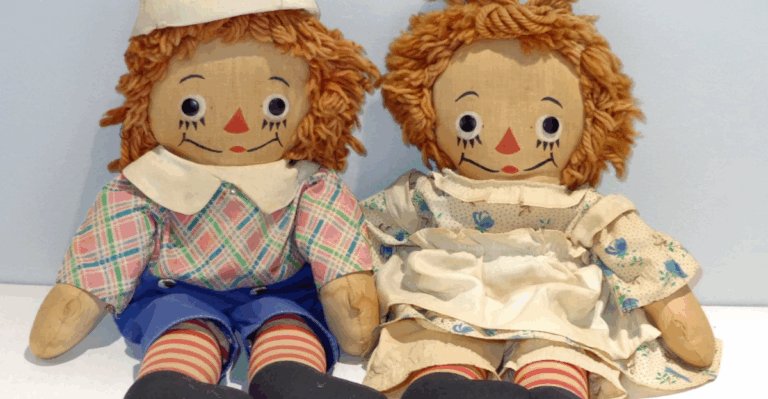 10 Vintage Raggedy Ann and Andy Dolls Worth Looking For