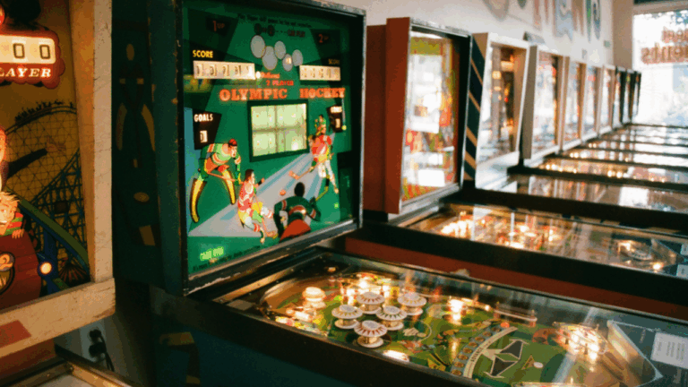 10 Pinball Machines With Weird Layouts That Play Beautifully