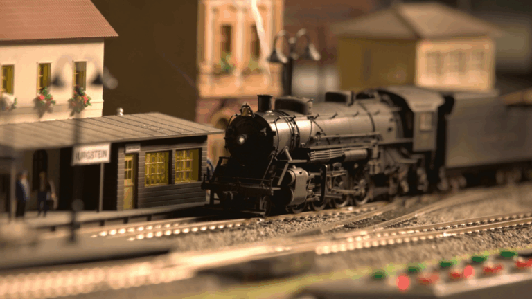 10 Vintage Trains and Model Train Pieces Collectors Search For