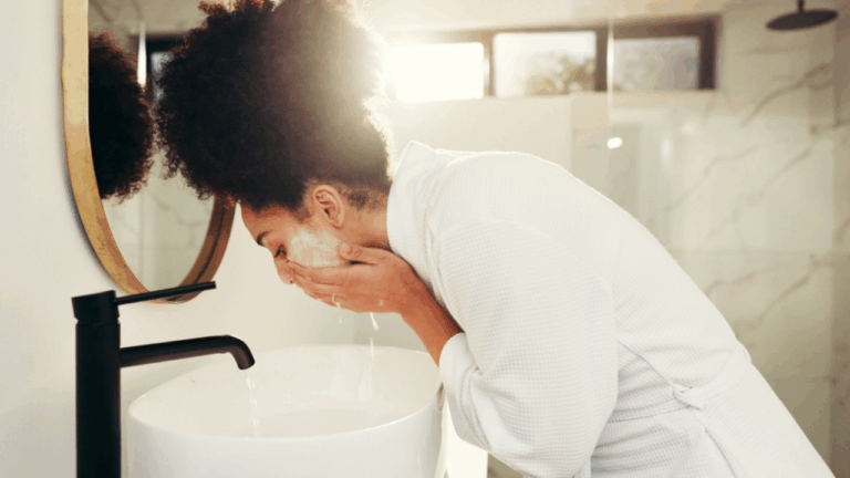14 Face Washes for Combo Skin When Weather Keeps Changing