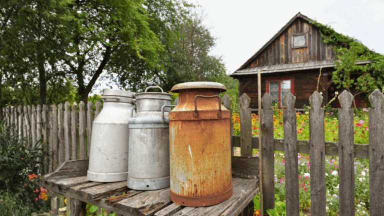 13 Old Farmhouse and Americana Pieces Collectors Keep Buying