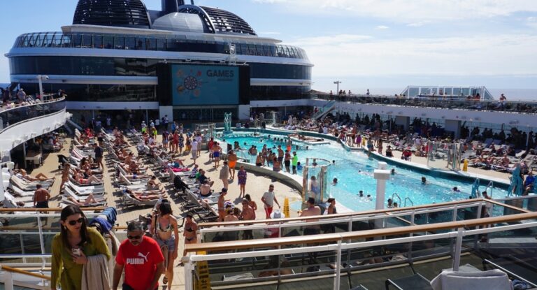 9 Cruise Options Perfect for Multi-Generational Family Trips